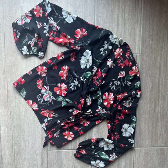 Express Black Floral Wrap Top Long Flowy Sleeves Size M - Picture 2 of 6